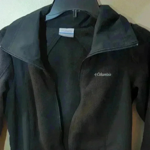 Columbia, Size small, black jacket - Picture 4 of 5